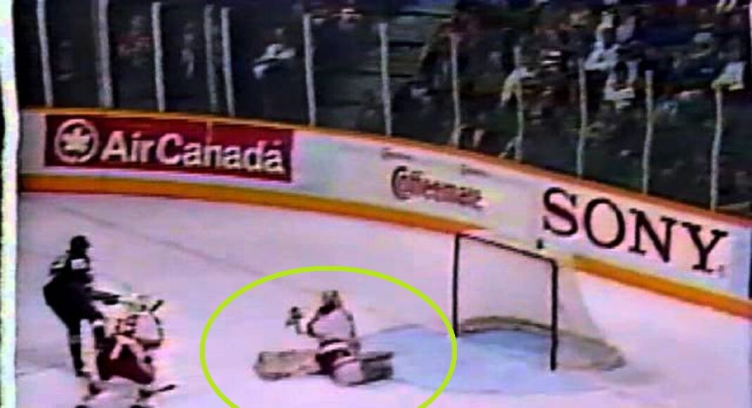 Pamięta tylko jedną wpuszczoną w NHL bramkę. Mike Vernon