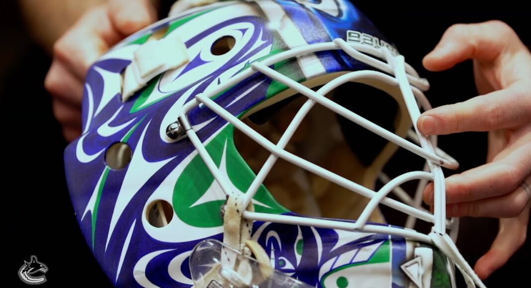 Atak „hokejowych Julek” na klub NHL. Poszło o bramkarską maskę