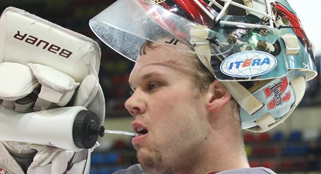 Makaron z majonezem i torby pełne gotówki. Szokujące kulisy w KHL