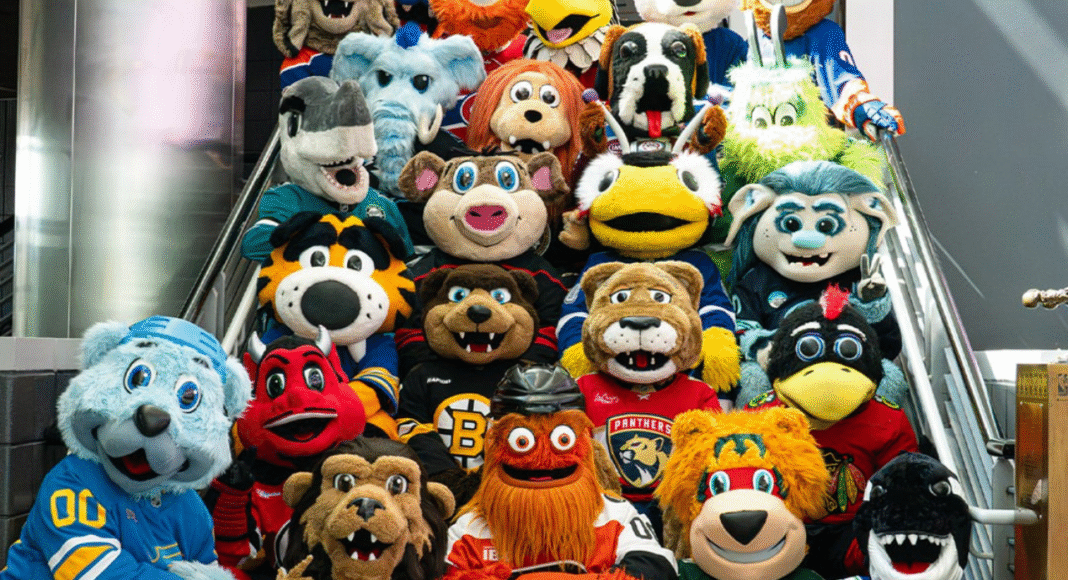 Pluszowe, złośliwe i nieprzewidywalne. Przedstawiamy wszystkie 31 maskotek klubów NHL