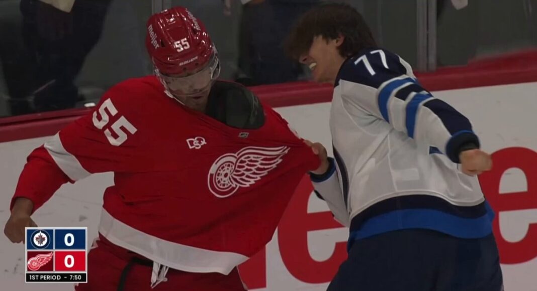 Nowy postrach NHL! 2 mecze, 2 bójki. Jeden rywal zakrwawiony, drugi powalony! #WIDEO
