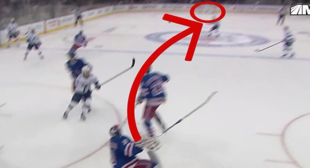 Nocna Zmiana z NHL. Gol bramkarza w trzeciej nocy sezonu! Barkov znowu kuleje